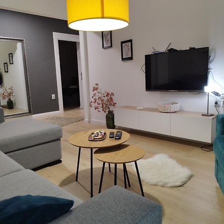 Home Apartment Nis Luaran gambar