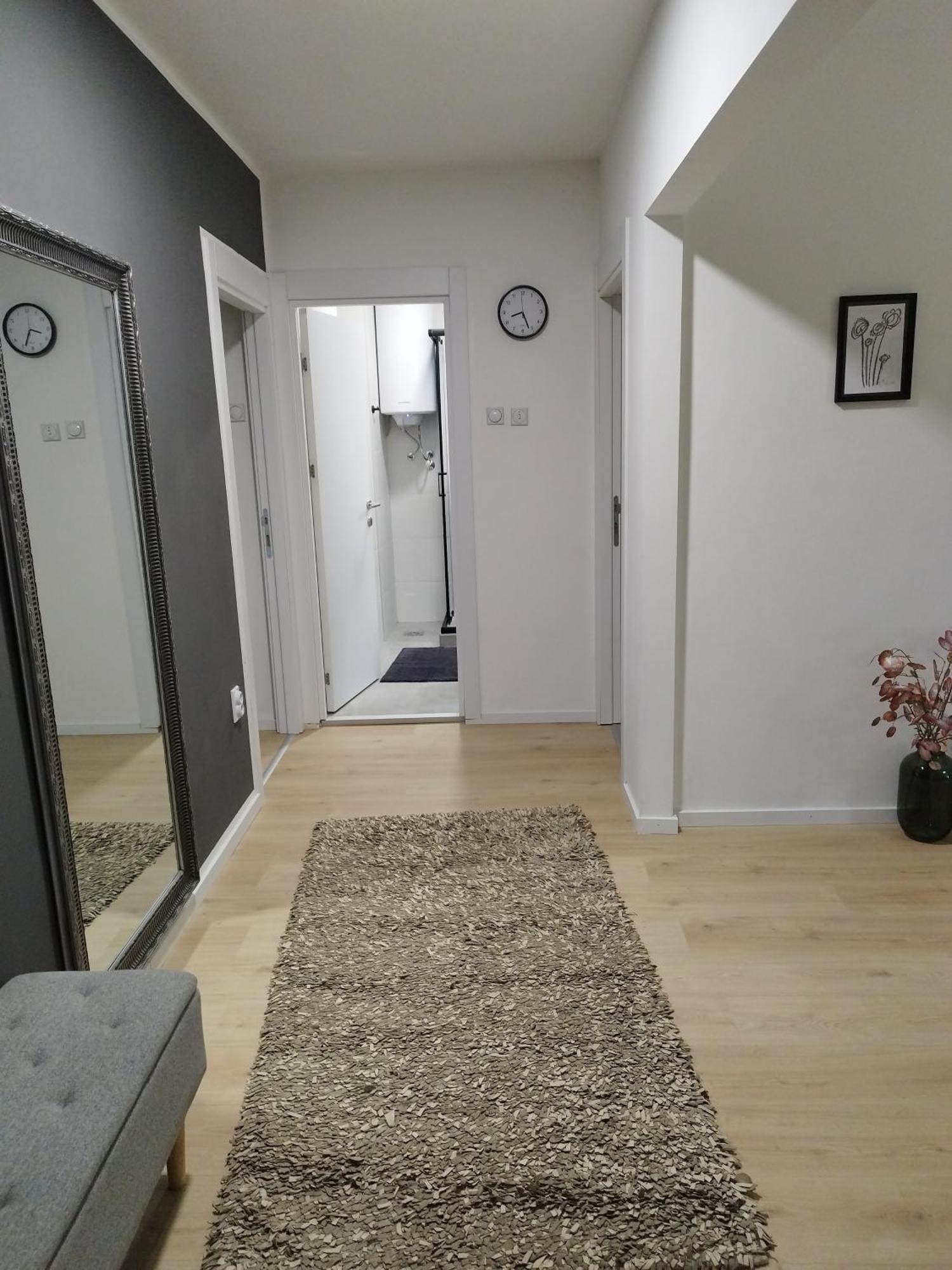 Home Apartment Nis Luaran gambar